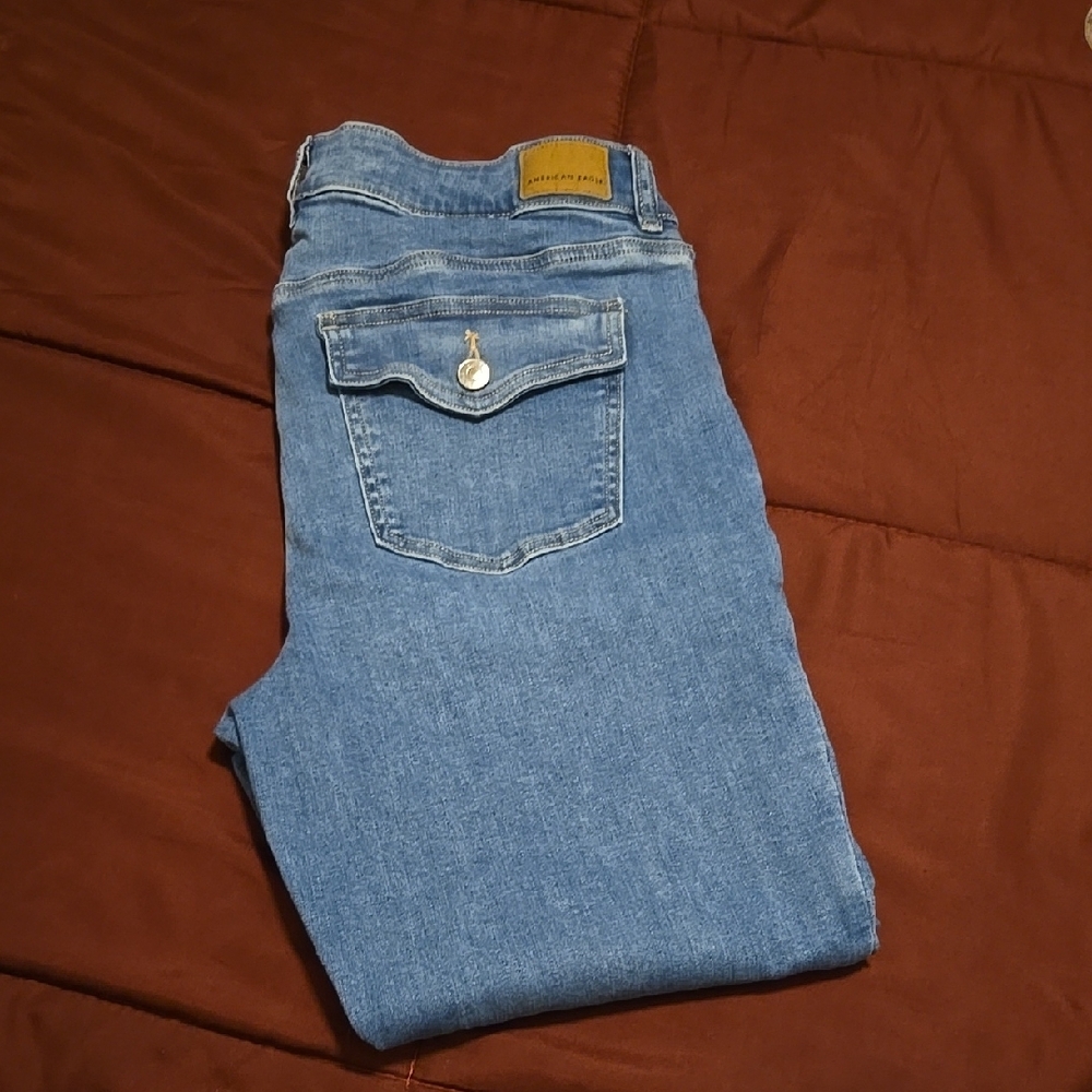 Women’s Light Blue Denim Jeans - Classic Pocket Detail